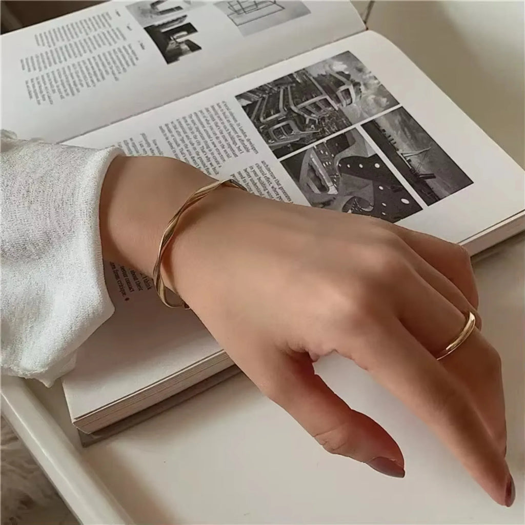Twist Bracelet