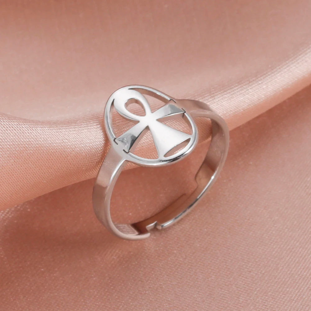 Cross Ring Vintage