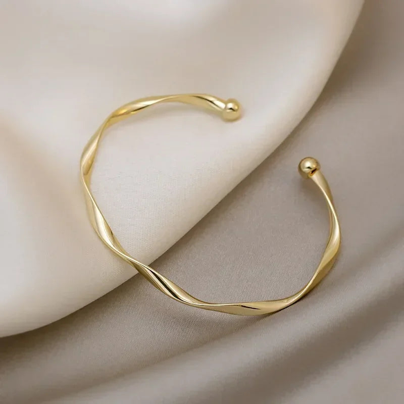 Twist Bracelet