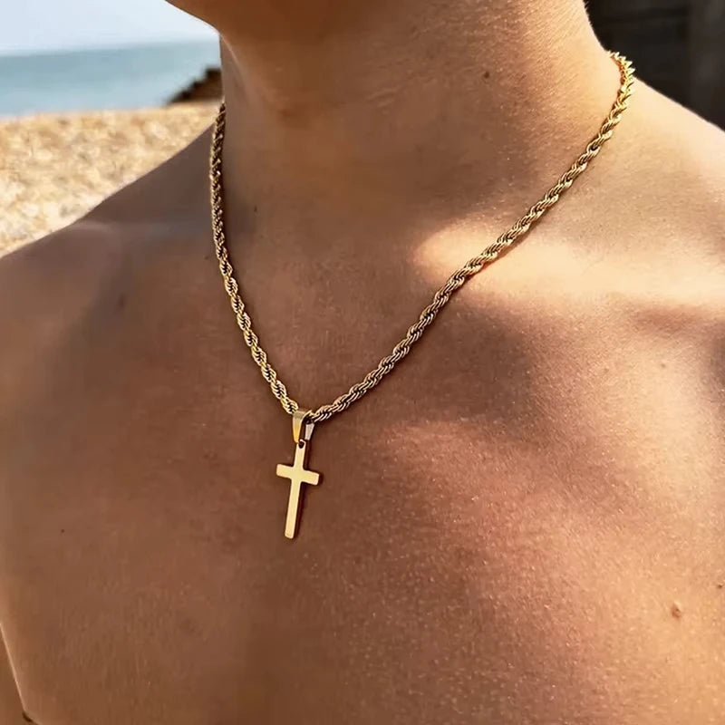 Cross pendant necklace
