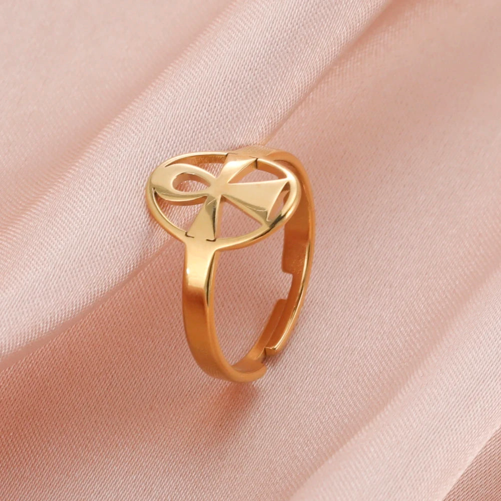Cross Ring Vintage